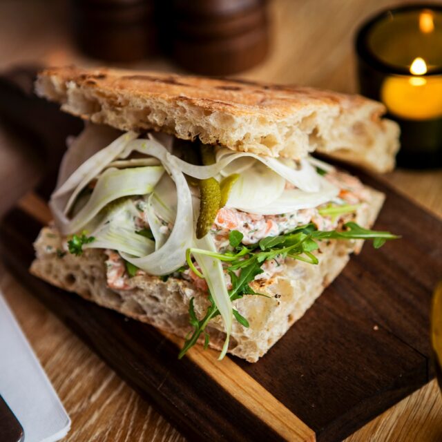 Heb jij focaccia ‘La Sirena’ al een keer geproefd? 😋 Toch wel één van onze favorieten, dus kom je ‘m snel proeven?