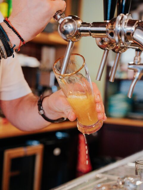 VRIJMIBO? Wij tappen graag een biertje voor jou! 🍻  Heb je binnenkort iets te vieren, informeer dan naar de mogelijkheden. Wij maken er graag een onvergetelijk moment van! 💛